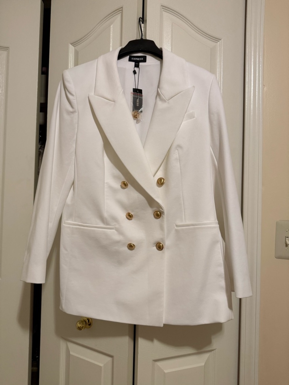 Express Double-Breasted White Blazer with Gold Buttons - Picture 4 of 9